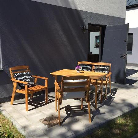 Apartamenty Dorota โปเบียโรโว ภายนอก รูปภาพ